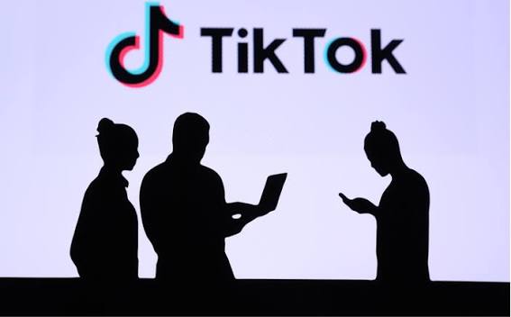 Warum eine starke TikTok Idee besser ist als fünf beliebige Videoideen